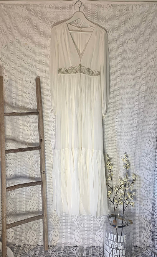 Brudekjole/sommerkjole fra French connection i str 38/M. Fremside.