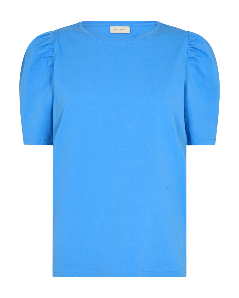T-shirt med puffermer i mykt bomull fra freequent. Fargen Marina.